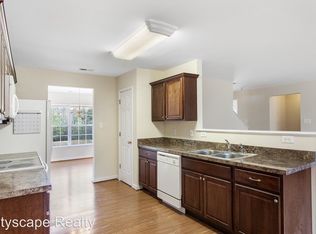 2130 Holding Pond Ln, Midlothian, VA 23112