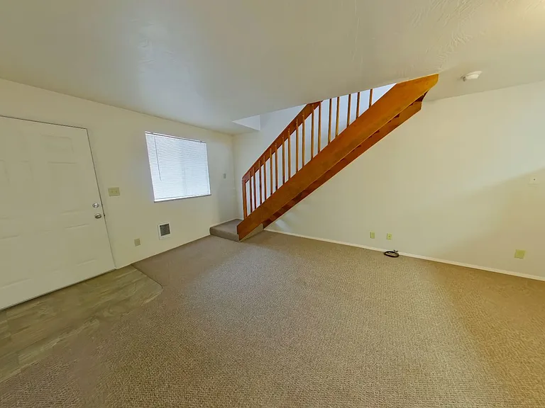 1585 Ferry Aly #1572 — Photo 21