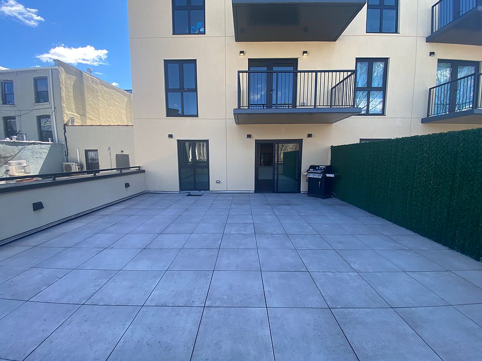 1st image of 493 Myrtle Ave #203