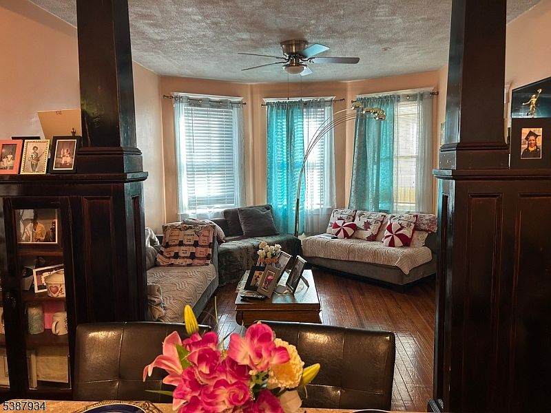 1st image of 31 Quinn St