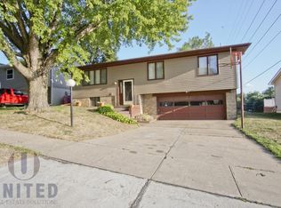 1504 30th St, Sioux City, IA 51104