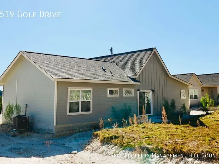 2519 Golf Dr — Photo 12