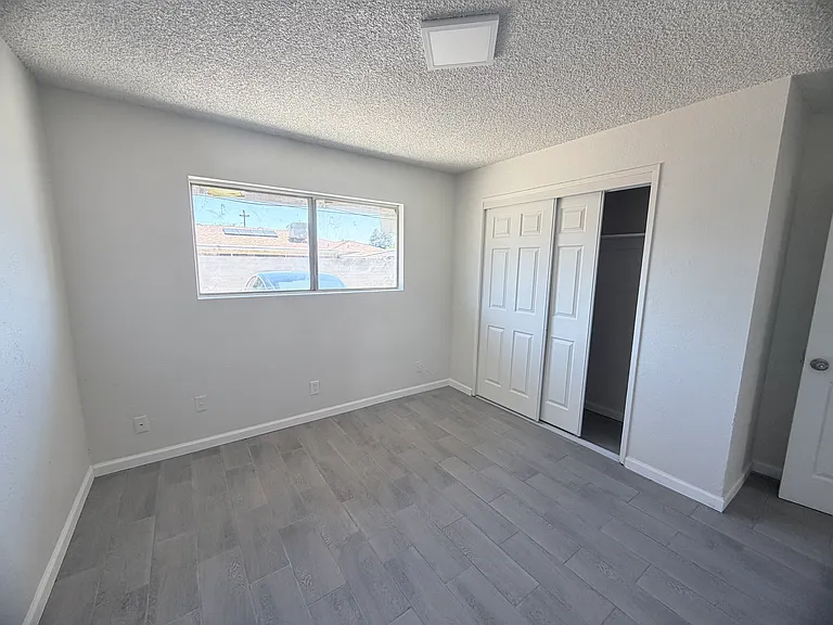 3412 N Chester Ave #C — Photo 17