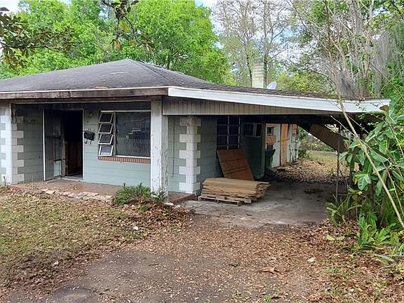 3rd image of 1002 E Alabama St