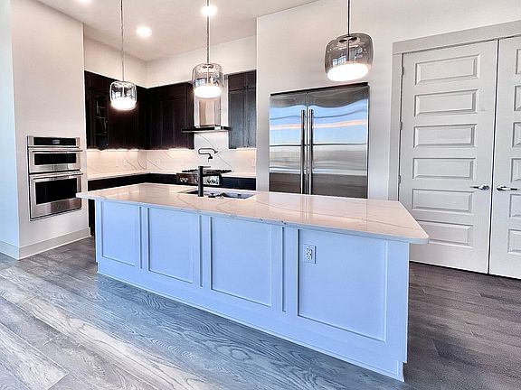 5th image of 3332 Oak Grove Ave #1308