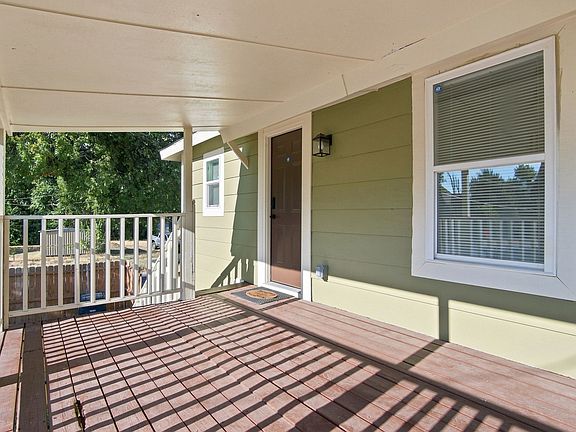4th image of 539 N Louisa Ave