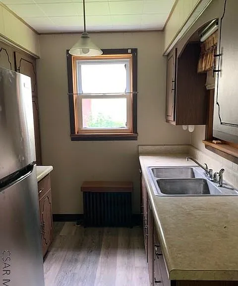 459 Stone St — Photo 6