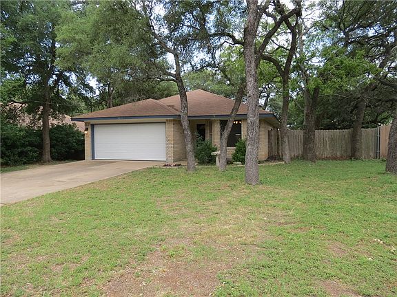 2nd image of 1503 Serene Oak Dr