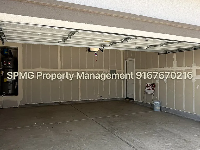 1910 Brunel St — Photo 32