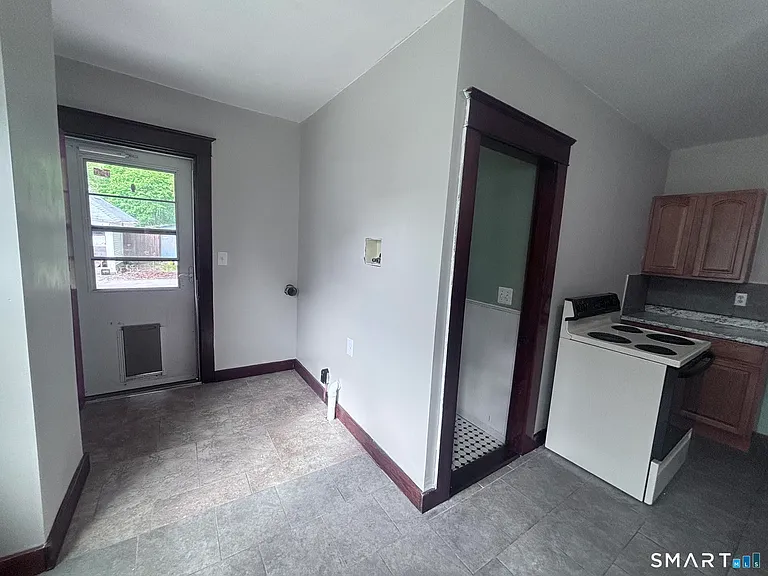 32-34 Linnell St #34 — Photo 4