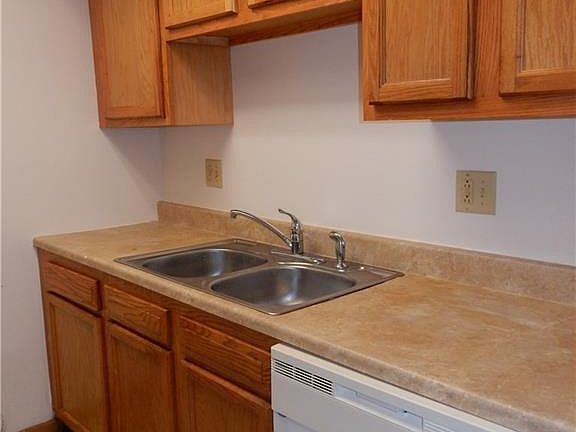 3rd image of 1034-1038 Cherry Dr #17646919