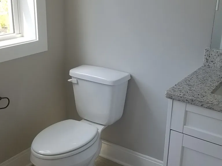 1121 Lawrence Ave #6 — Photo 17