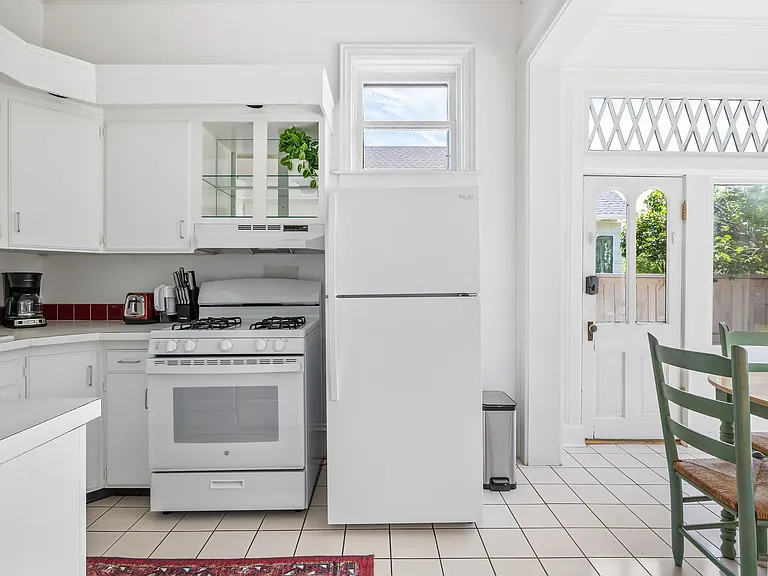 1813 Pine St #1 — Photo 4