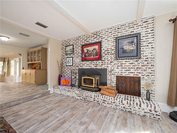 5th image of 111 Seminole Rd