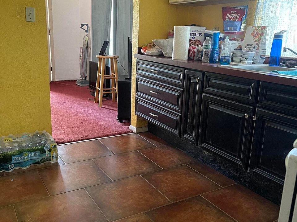 2nd image of 623 Washington St