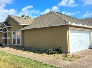 6645 Rhine Dr #A, Corpus Christi, TX 78412