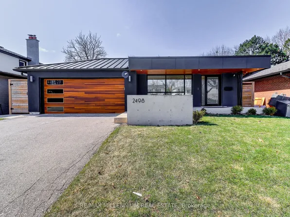 2498 Frankfield Rd, Mississauga, ON L5K 2A6