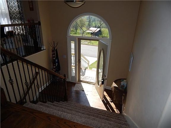 2nd image of 1125 Stillwood Dr