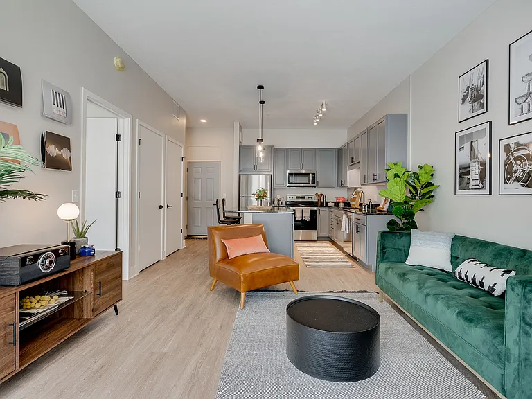 The Isaac Apartments — Photo 7