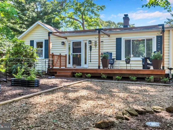 86 Riverside Dr, Severna Park, MD 21146