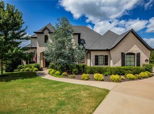 2846 E Pebblestone Dr, Fayetteville, AR 72701