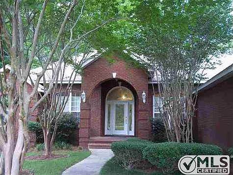 1st image of 2220 Gates Dr #8