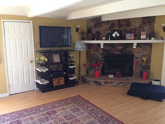5th image of 26775 Gwenalda Ln