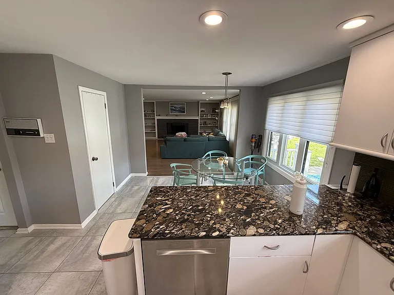 1613 Mayflower Ln — Photo 37