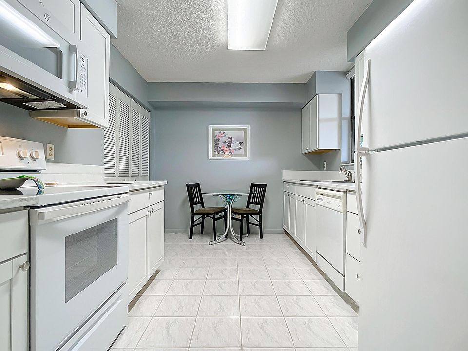 1st image of 825 Egret Circle #406