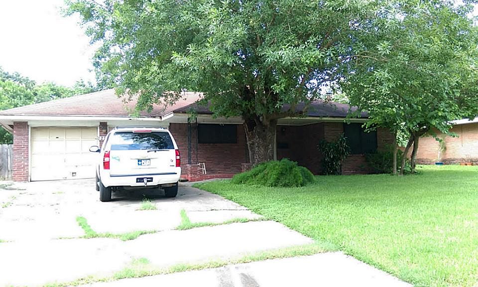 1st image of 1222 Mainland Dr