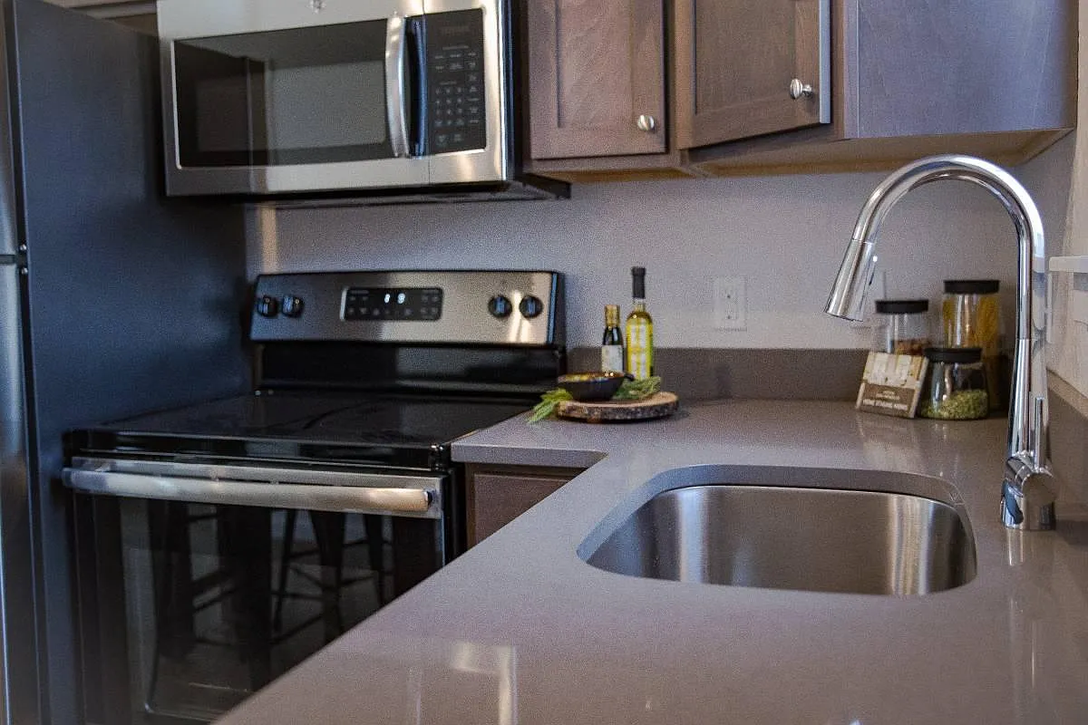 1 bed, 400 sqft, $1,495 — Photo 2