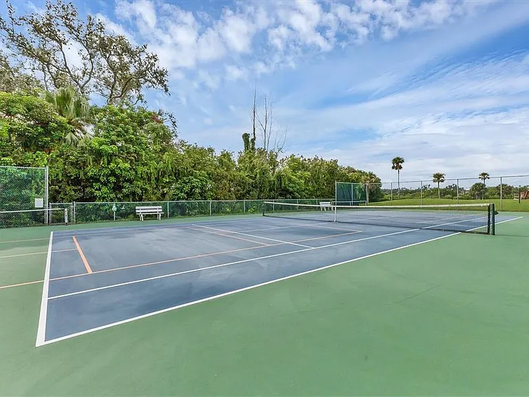 1640 Stickney Point Rd #40-101 — Photo 30