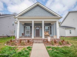 105 W Rarity Ridge Pkwy, Oak Ridge, TN 37830