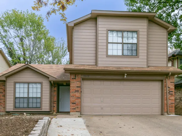 2239 Turf Club Dr, Arlington, TX 76017