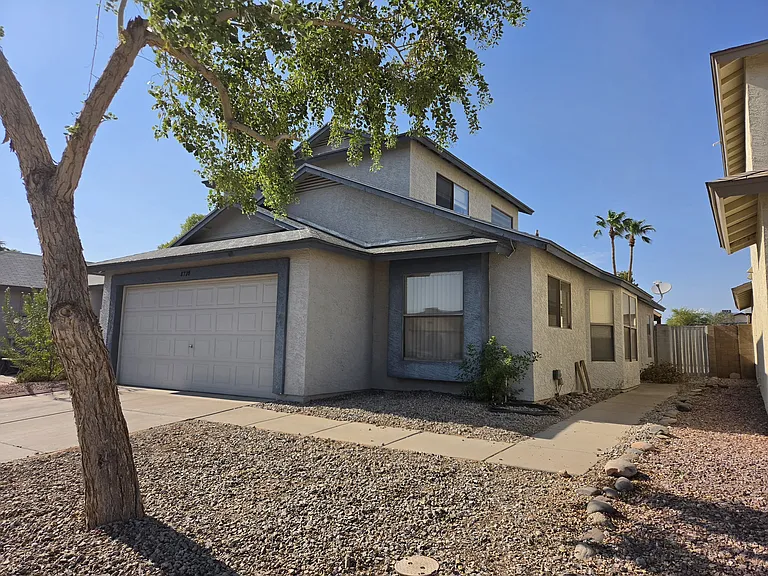 8728 W John Cabot Rd — Photo 1