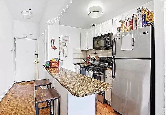 2nd image of 257 Water St #4A1