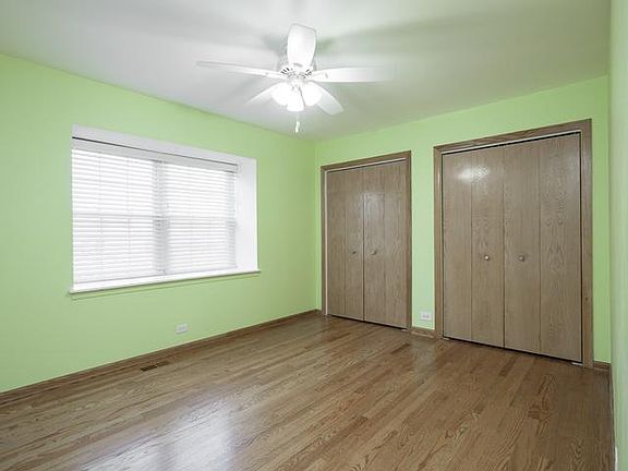 2nd image of 642 Burgundy Ct Unit E