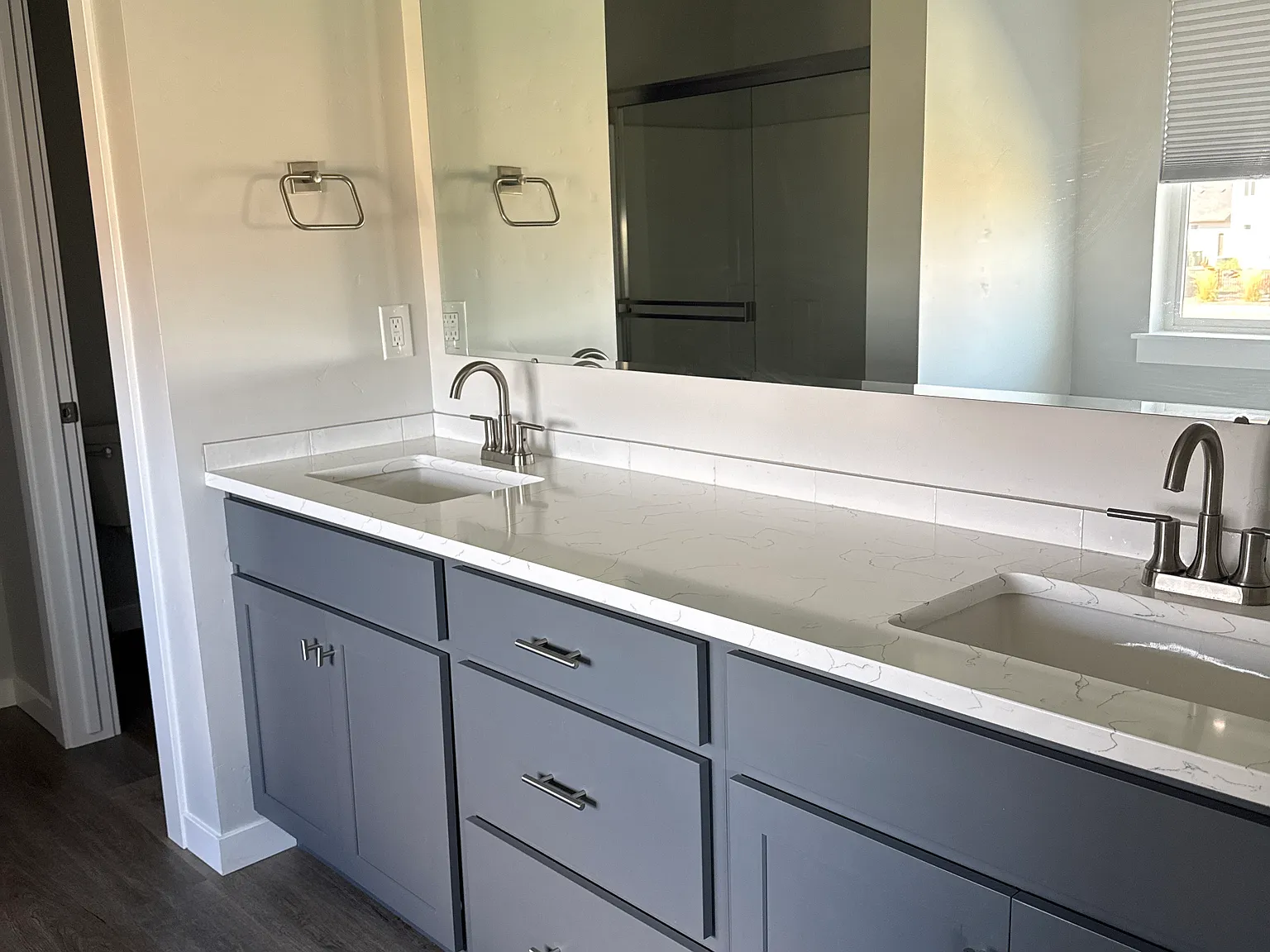 5 bed, 2317 sqft, $1,050 — Photo 4