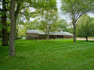 W336N739 Meadow Ln, Delafield, WI 53018