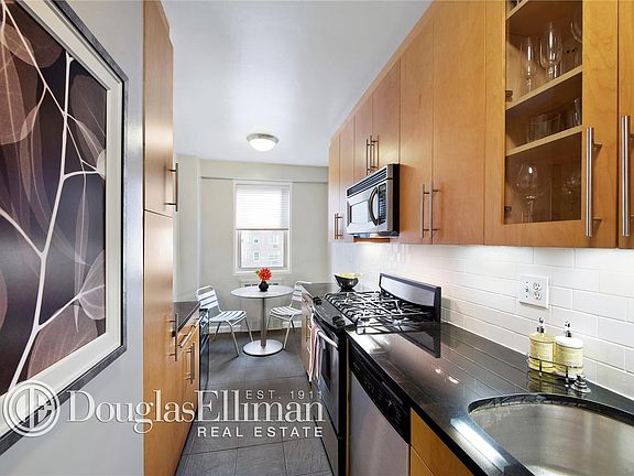 2nd image of 345 W 58th St APT 9C