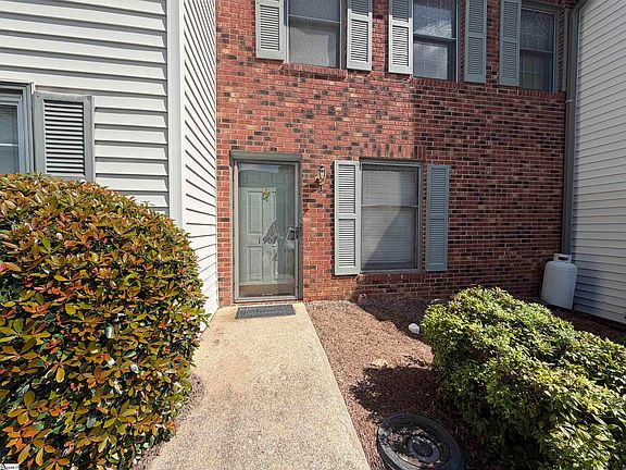 4th image of 1907 Spring Wood Dr