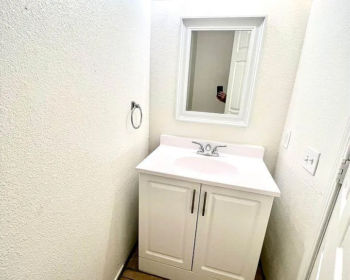 4133 Brookfield Dr — Photo 12