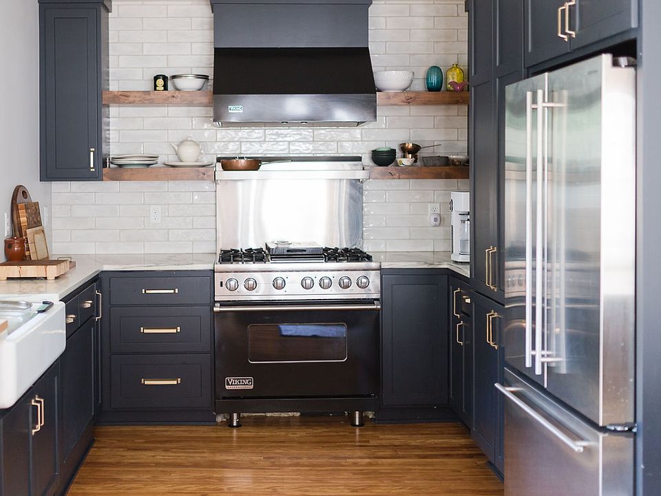 Gourmet kitchen with high end appliances
