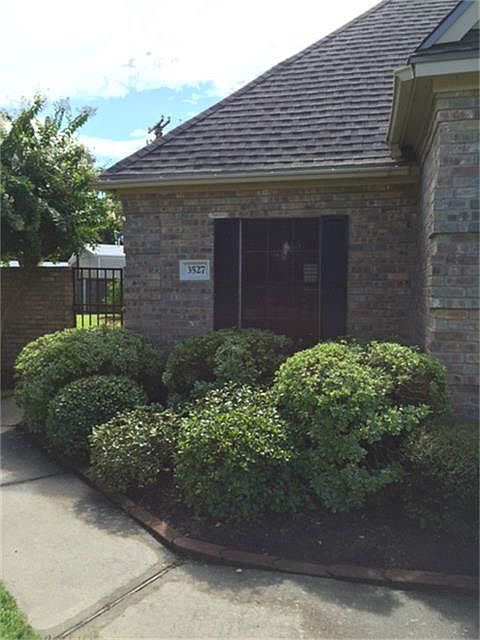 1st image of 3527 Cambridge Ct