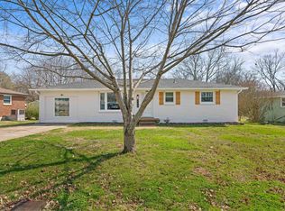 3218 Crislynndale Dr, Nashville, TN 37207