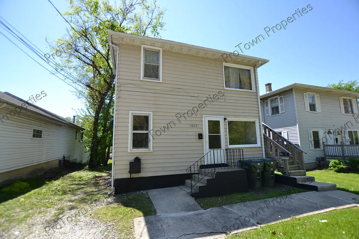 1_05052026 - 2 bed, 1.0 bath, 638 sqft, $1,295