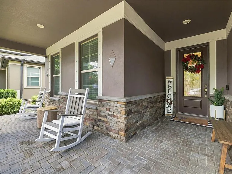 12846 Payton St — Photo 3
