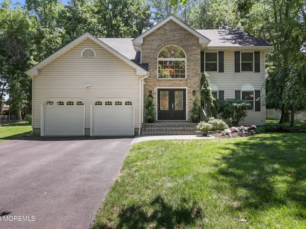 19 Vail Valley Drive, Manalapan, NJ 07726