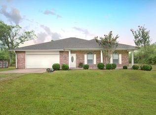 127 Lou Dr, Leesville, LA 71446