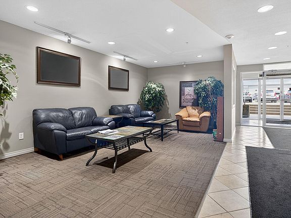 4th image of 2430 Guardian Rd NW #423